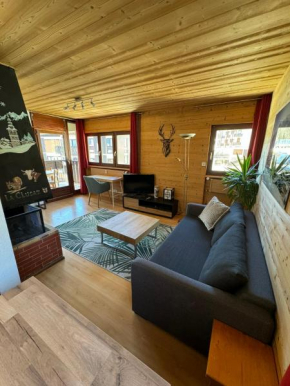 Appartement T2 ambiance chalet centre village proche des commerces et des pistes WIFI